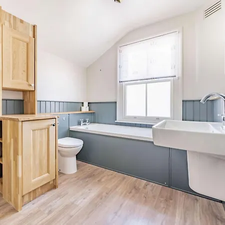 Hébergement de vacances 2 Bed In 87732