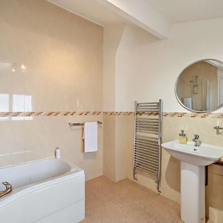 Holiday home 2 Bed In Keswick 94995 *