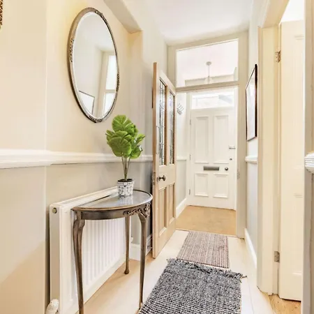 2 Bed In Oc-87732